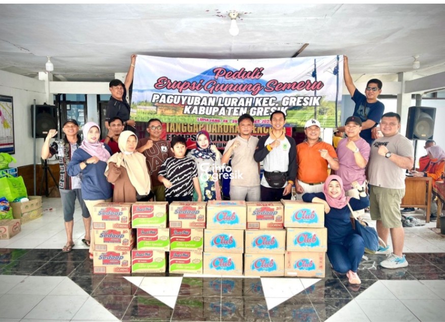 wujud-solidaritas-nyata-antardaerah-paguyuban-lurah-gresik-salurkan-bantuan-untuk-korban-erupsi-semeru